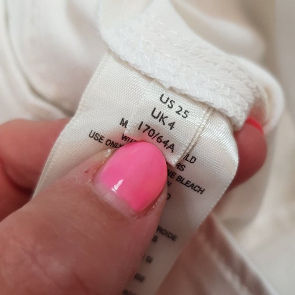 Free People Penny Pull On Flare Jeans 25 UK 4 White Floral Flares Boho BN - Picture 9 of 12